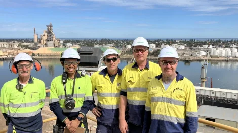 Bunge employees celebrate shipping 1 million tonnes at our Adelaide ports.jpg
