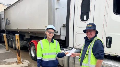 Farmer Jack Rowe and Bunge employee Havanah Zilm-Smith.jpg