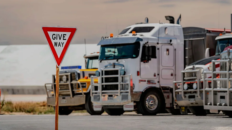 Safety on site banner.jpg