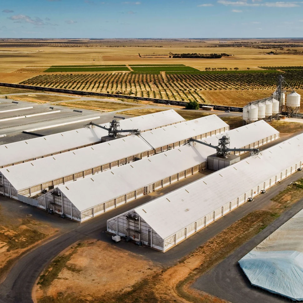 Warehousing banner.jpg