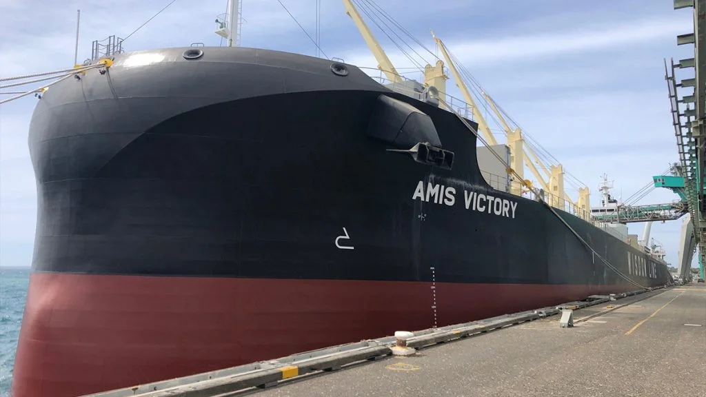 Viterra’s Port Lincoln terminal loading a vessel as part of 1.8 million tonnes of grain set to be outturned this shipping season. 201215 news 2.jpg