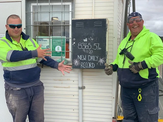 Viterra Lock Operators Alex Salter and Bobbie Chaudoin celebrating the new record. 201119 news.jpg