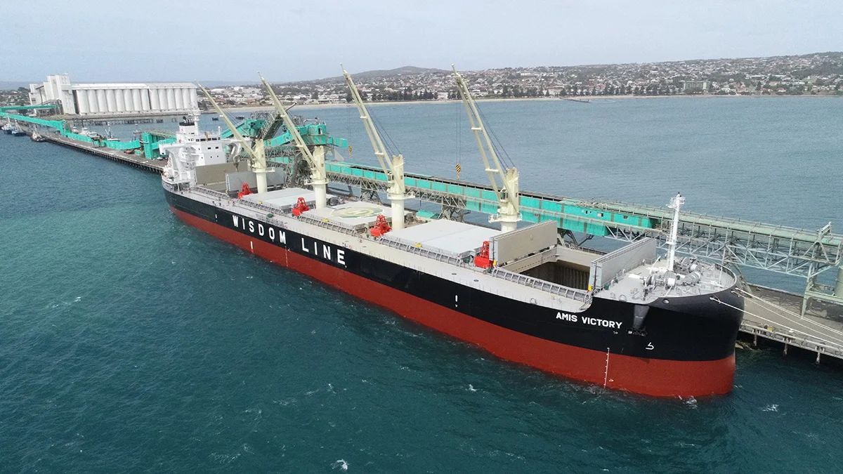 Viterra’s Port Lincoln terminal loading a vessel as part of 1.8 million tonnes of grain set to be outturned this shipping season. 201215 news.jpg
