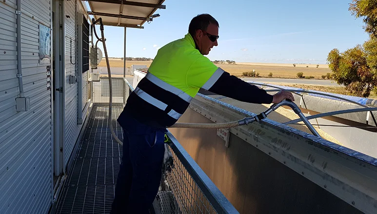 Viterra Head Classifier Chad Thompson classifying Loxton’s first delivery. 191028 news 2.jpg