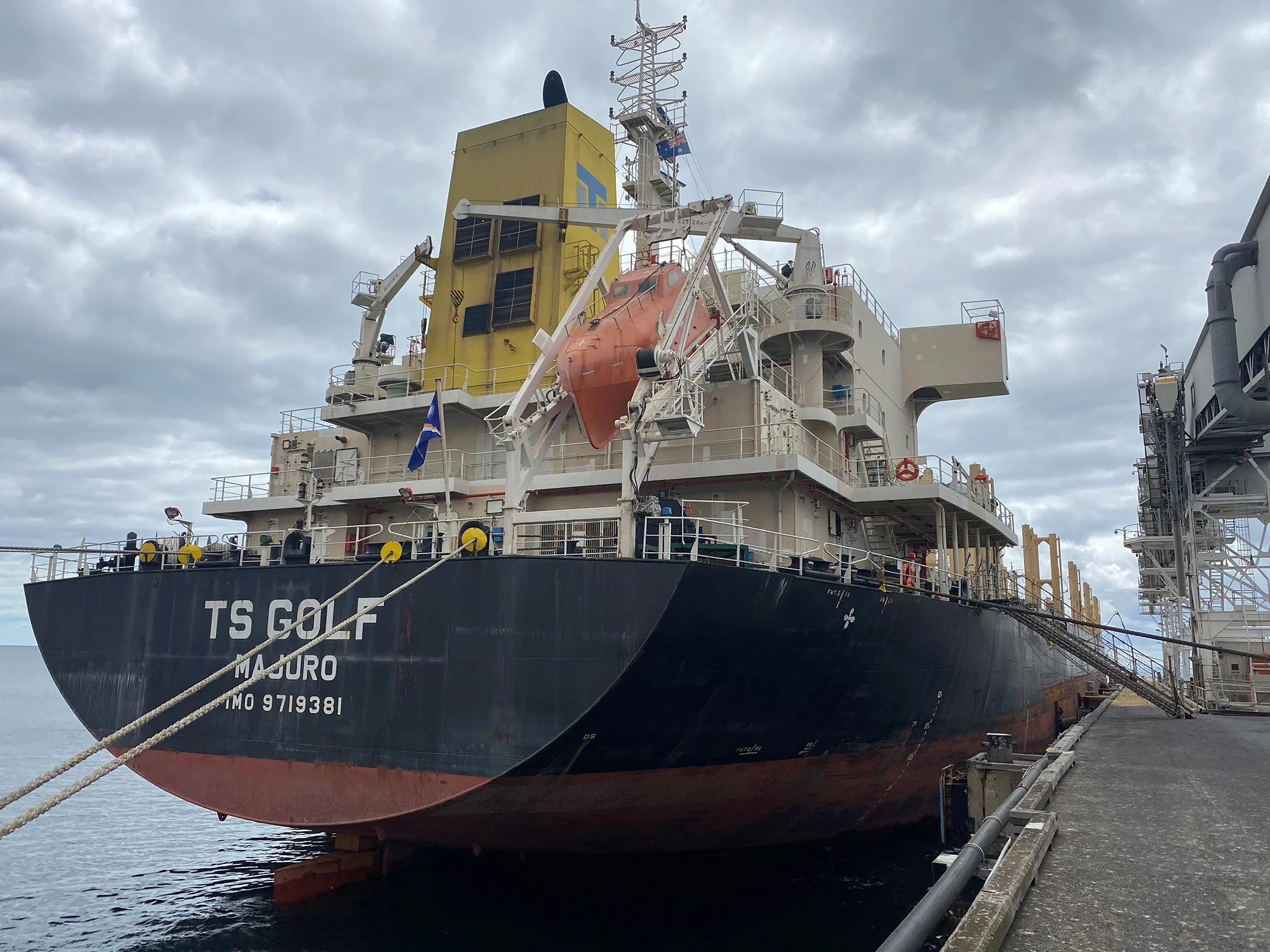 A ship loaded at Port Giles last week as strong demand for South Australian grain from the Viterra network continues. 20122020 report.jpg