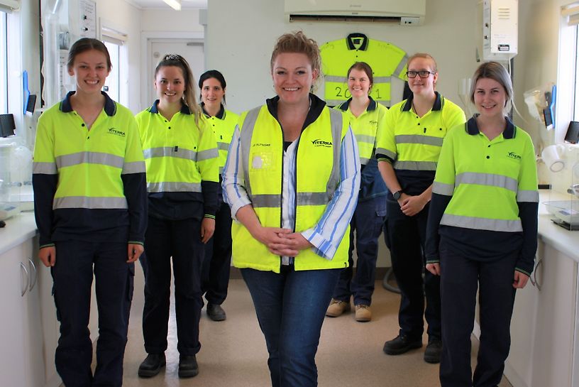 Viterra Tailem Bend Classifiers with Viterra Eastern region Operations Manager Jo Klitscher.